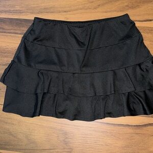 TAIL Black Ruffle tennis Skort. Size small